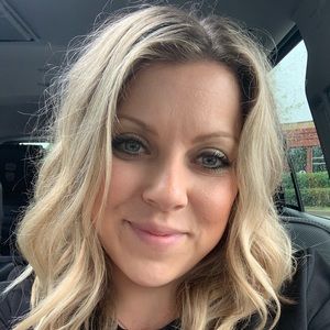 Meet your Posher, Kylee